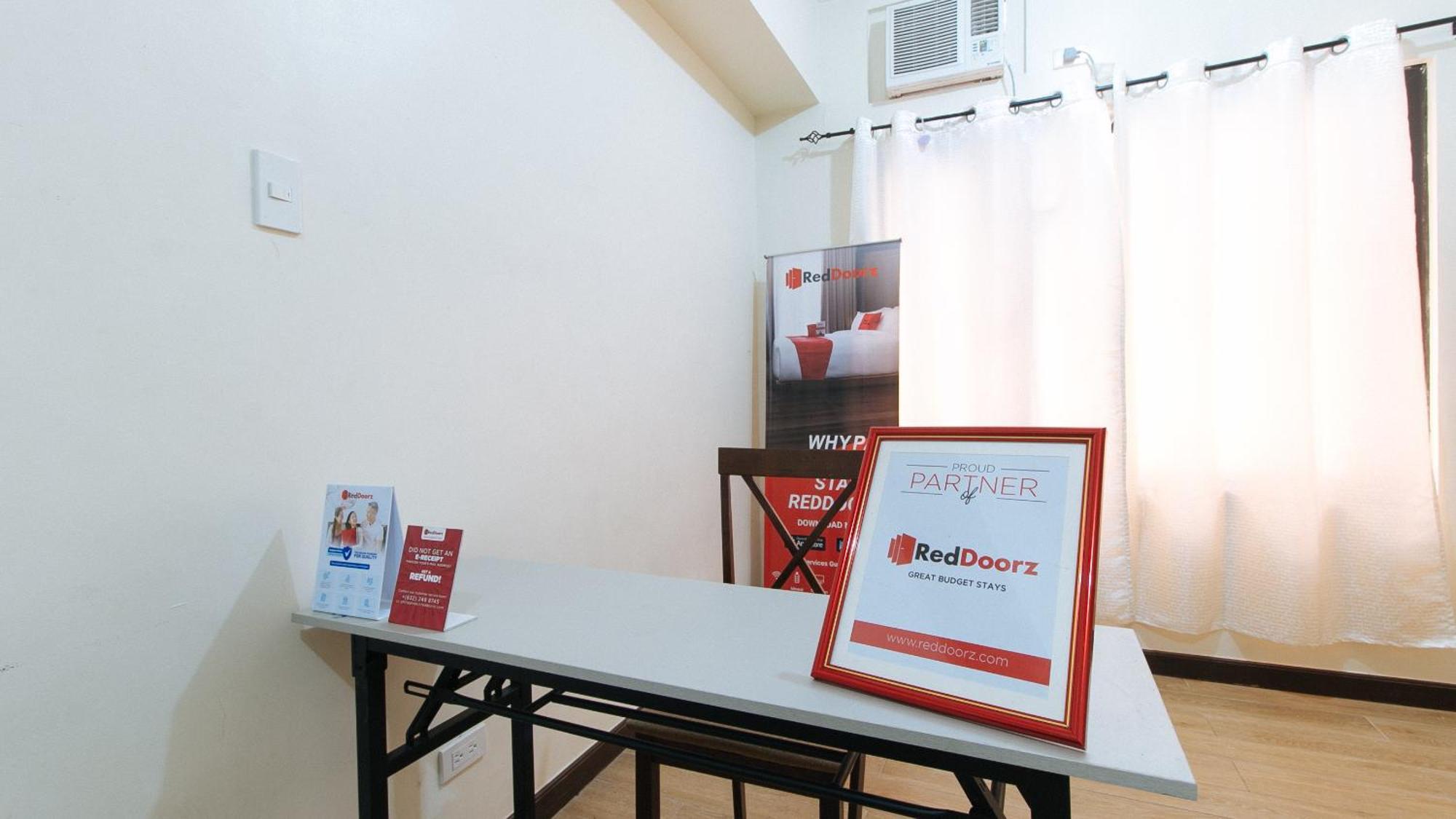 Reddoorz At Sta Cruz Naga City Exteriér fotografie